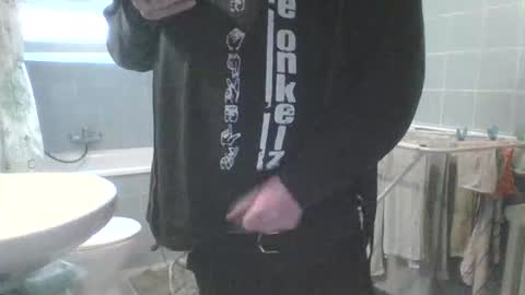 Snapshot of oldskooldude chatting on February 22, 2026, 7:40 am OldSkoolDude online show from February 22, 2026, 7:40 am