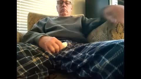 Snapshot of oldsubman chatting on January 4, 2025, 12:27 pm oldsubman online show from January 4, 2025, 12:27 pm