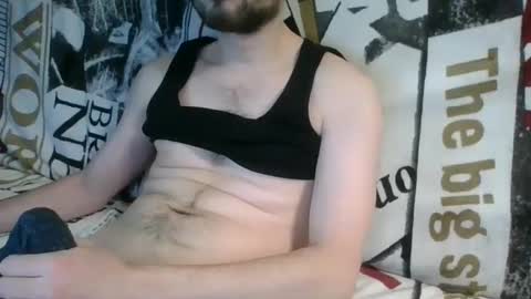 Snapshot of olegbravoo chatting on December 7, 2024, 8:11 am olegbravoo online show from December 7, 2024, 8:11 am