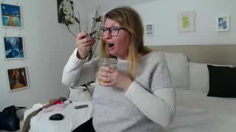 Snapshot of olgapavlova chatting on March 21, 2026, 1:48 pm Olga Pavlova online show from March 21, 2026, 1:48 pm