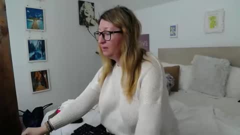 Snapshot of olgapavlova chatting on March 31, 2026, 1:33 pm Olga Pavlova online show from March 31, 2026, 1:33 pm