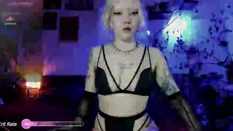 Snapshot of olivecum chatting on March 1, 2025, 1:29 pm Olive online show from March 1, 2025, 1:29 pm