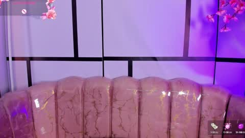 olive  online show from September 26, 2025, 4:49 am