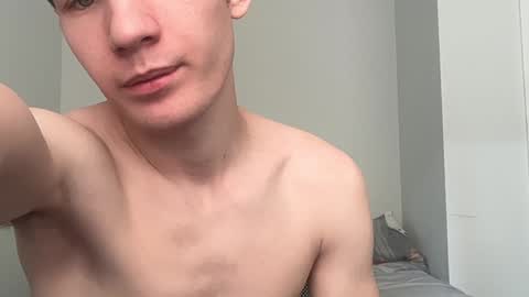 Snapshot of oliver_beck chatting on December 28, 2024, 7:33 pm Oliver Beck online show from December 28, 2024, 7:33 pm