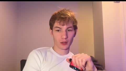 Snapshot of oliver_beck chatting on December 30, 2024, 1:58 am Oliver Beck online show from December 30, 2024, 1:58 am