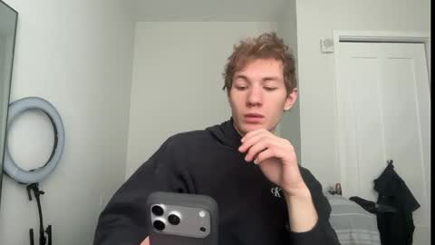 Snapshot of oliver_beck chatting on April 19, 2026, 7:27 pm Oliver Beck online show from April 19, 2026, 7:27 pm