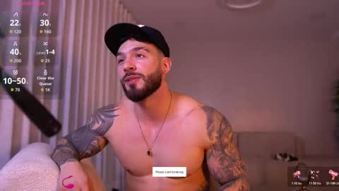 Snapshot of oliver_colt__ chatting on October 30, 2025, 4:36 am oliver_colt__ online show from October 30, 2025, 4:36 am
