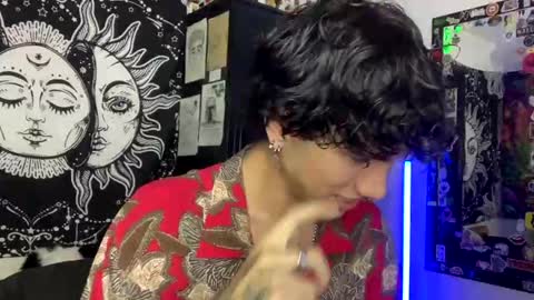 Oliver fast online show from October 15, 2025, 6:13 am