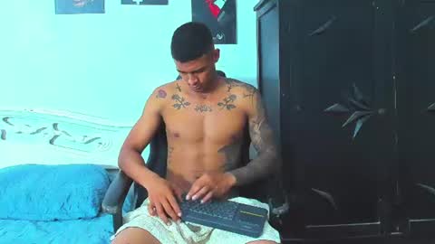 Snapshot of oliver_smith_2 chatting on July 25, 2026, 2:47 pm oliver_smith_2 online show from July 25, 2026, 2:47 pm