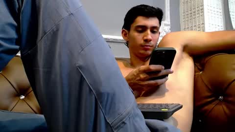 Snapshot of oliverbennet chatting on December 5, 2024, 12:08 am Oliver bennet online show from December 5, 2024, 12:08 am