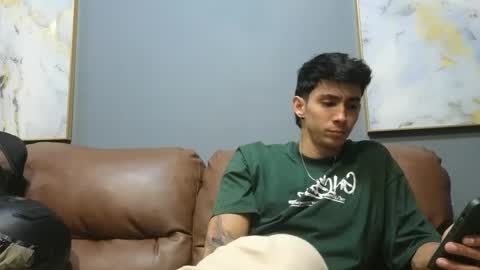 Snapshot of oliverbennet chatting on December 6, 2024, 11:14 pm Oliver bennet online show from December 6, 2024, 11:14 pm