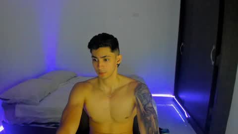 Snapshot of oliverbennet chatting on January 16, 2025, 10:34 pm Oliver bennet online show from January 16, 2025, 10:34 pm