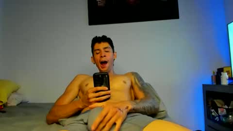 Snapshot of oliverbennet chatting on October 22, 2025, 10:31 pm Oliver bennet online show from October 22, 2025, 10:31 pm