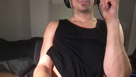 oliverbisbis1 online show from October 17, 2025, 10:34 pm