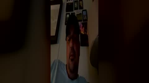 Snapshot of oliverclothesoff1211 chatting on July 1, 2026, 1:18 am oliverclothesoff1211 online show from July 1, 2026, 1:18 am
