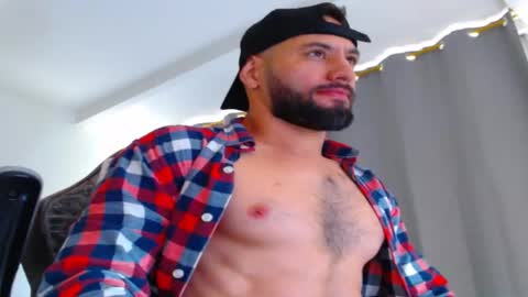 oliver online show from October 12, 2025, 5:45 pm