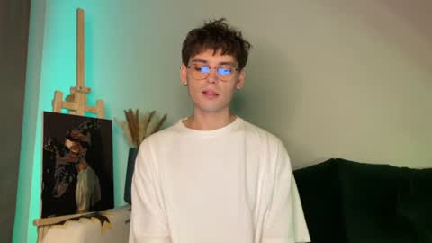 oliverlawrence online show from June 10, 2026, 8:30 pm