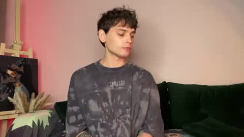 oliverlawrence online show from June 19, 2026, 8:01 pm