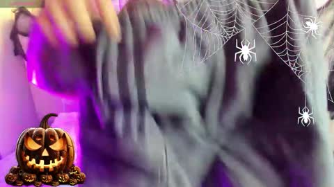Snapshot of olivermontiel chatting on October 23, 2025, 11:42 am Oliver online show from October 23, 2025, 11:42 am