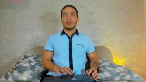 Snapshot of oliverwyse chatting on June 28, 2026, 11:11 pm Oliver online show from June 28, 2026, 11:11 pm