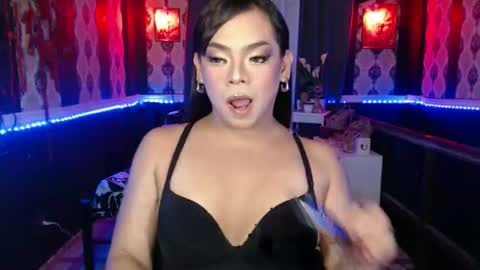 Snapshot of olivia_barda chatting on October 13, 2025, 8:36 am OLIVIA online show from October 13, 2025, 8:36 am