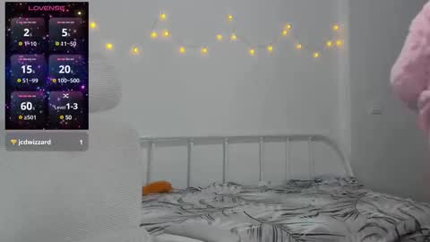 Olivia Date online show from February 12, 2025, 3:49 pm