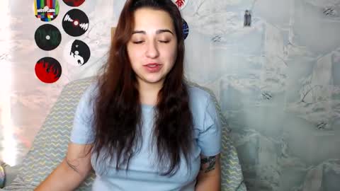 olivia_defo online show from October 5, 2025, 10:13 am