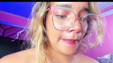  OLIVIA  online show from February 11, 2025, 9:31 am