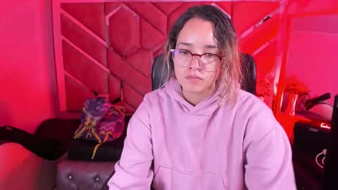  OLIVIA  online show from February 9, 2026, 4:16 am