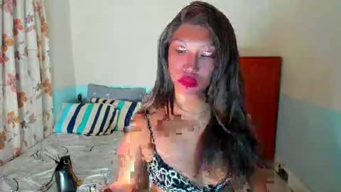 Snapshot of olivia_johnson69x chatting on February 10, 2025, 1:01 pm OLIVIA online show from February 10, 2025, 1:01 pm