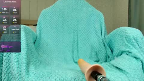 Snapshot of olivia_k_ chatting on May 7, 2026, 12:38 am Olivia Hi guys Follow me online show from May 7, 2026, 12:38 am
