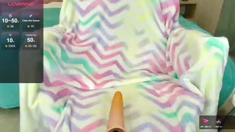 Snapshot of olivia_k_ chatting on July 14, 2026, 12:13 am Olivia Hi guys Follow me online show from July 14, 2026, 12:13 am