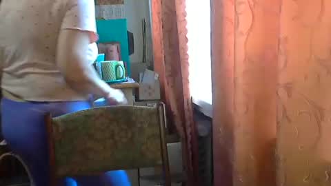 Olivia Mia online show from June 8, 2026, 8:04 am