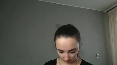 Olivia online show from March 4, 2026, 9:04 am