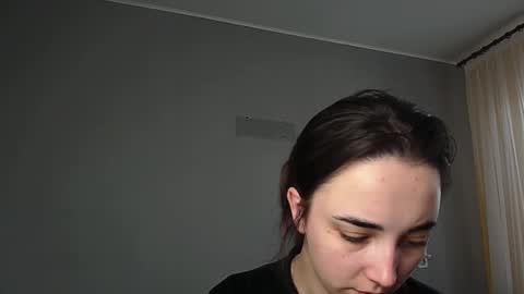 Olivia online show from April 15, 2026, 9:27 am