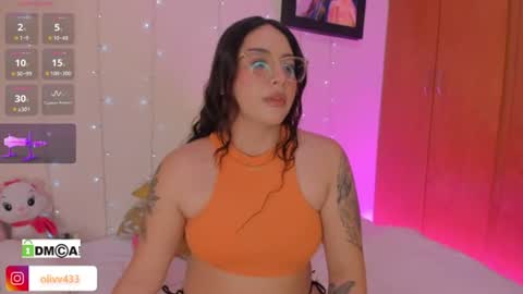 Snapshot of olivia_s19 chatting on June 25, 2026, 2:44 am olivia_s19 online show from June 25, 2026, 2:44 am