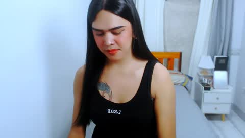 Snapshot of olivia_xxo chatting on July 15, 2026, 11:59 am olivia_xxo online show from July 15, 2026, 11:59 am