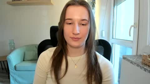 Snapshot of oliviaaa2003 chatting on March 5, 2025, 1:06 pm Oliwiaa2004 online show from March 5, 2025, 1:06 pm