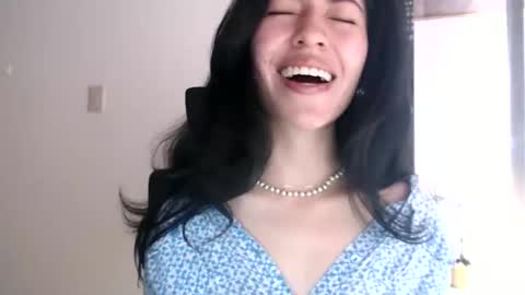 oliviaaa__ online show from January 14, 2026, 4:01 pm