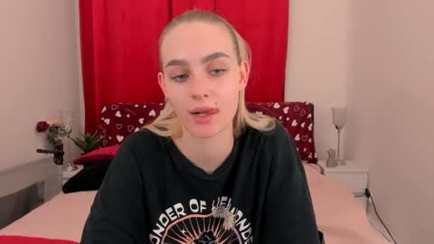oliviaBeauty online show from January 29, 2025, 10:11 pm