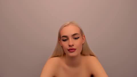 oliviaBeauty online show from January 12, 2026, 7:41 pm