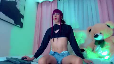 oliviahot01 online show from November 28, 2025, 2:25 am