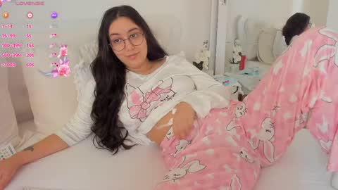 Olivia online show from April 9, 2026, 6:19 am