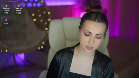 Olivia online show from March 11, 2026, 3:29 pm