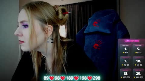 . online show from October 28, 2025, 5:22 am