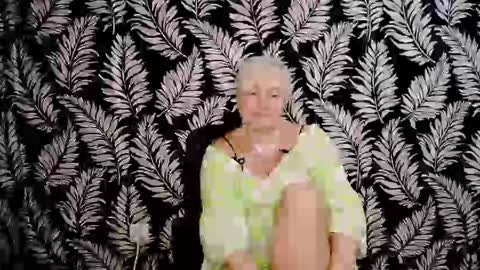 Kelly online show from December 8, 2024, 1:58 pm