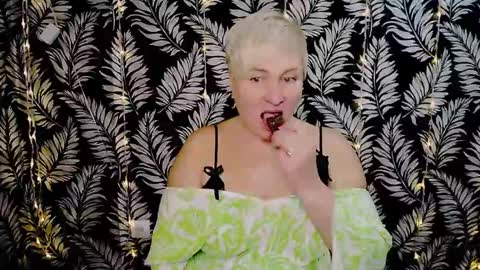 Kelly online show from December 21, 2024, 12:38 pm