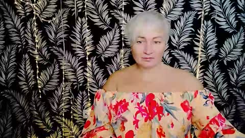 Kelly online show from October 27, 2025, 12:42 pm