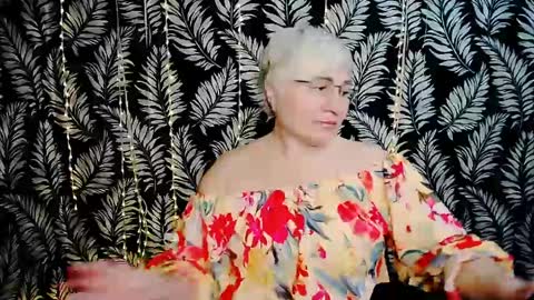 Kelly online show from April 26, 2026, 10:24 am