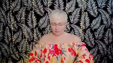 Kelly online show from April 30, 2026, 10:43 am